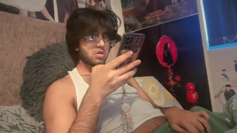 moon online show from January 16, 12:53 pm