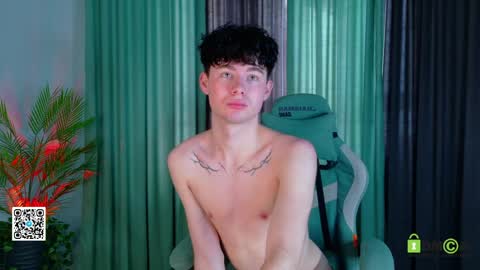 moon_gloww online show from March 28, 2:12 am