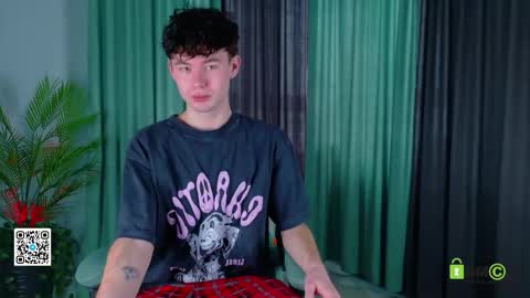 moon_gloww online show from March 26, 2:26 am