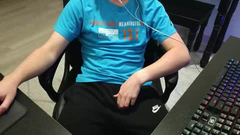 moonlighter7 online show from November 13, 1:43 am