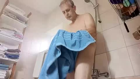 moos1 online show from September 17, 5:30 am