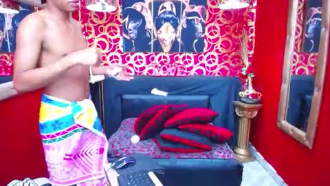 Snapshot of morenoblack23cm chatting on February 26, 9:25 pm duohot23 online show from February 26, 9:25 pm