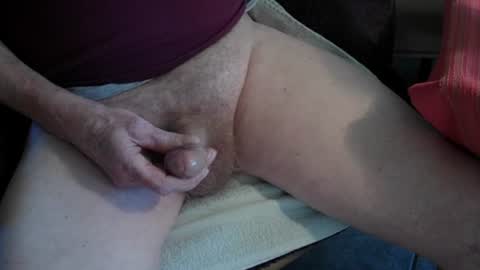 Snapshot of moreorless5 chatting on October 29, 1:03 pm moreorless5 online show from October 29, 1:03 pm