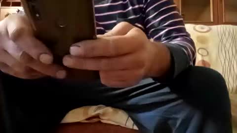 Nomadu online show from December 11, 8:05 am