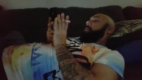 Snapshot of mr8plus chatting on February 6, 7:40 pm Mr8 online show from February 6, 7:40 pm