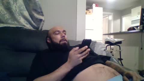 Snapshot of mr8plus chatting on September 11, 12:42 am Mr8 online show from September 11, 12:42 am