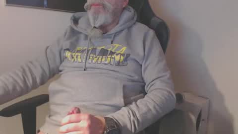 mr_boombastic2021 online show from December 7, 10:56 am