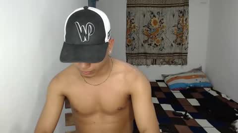 mr_cock_28 online show from January 26, 4:51 am