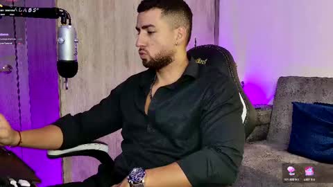 Snapshot of mr_david_cox chatting on February 16, 1:05 pm David online show from February 16, 1:05 pm