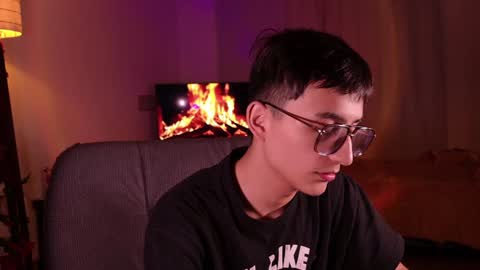 Snapshot of mr_evan1 chatting on December 27, 12:34 pm Mr Evans online show from December 27, 12:34 pm