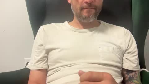 mr_halfling online show from May 13, 11:40 am