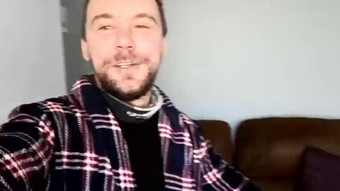 mr_i_ online show from January 22, 10:50 am