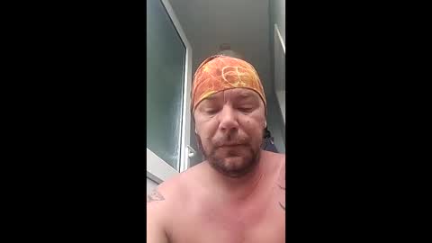 mr_i_ online show from May 25, 7:47 am