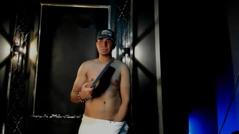 mr_maximo online show from October 31, 5:53 am