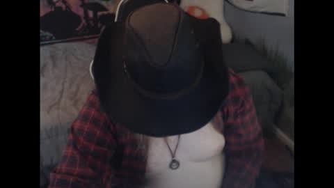 mr_strawberry online show from December 19, 11:12 pm