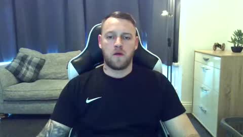 mrengland86566 online show from March 7, 9:40 am