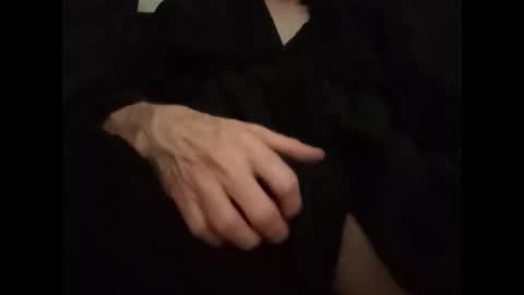 Snapshot of mrj81 chatting on January 16, 6:27 pm mrj81 online show from January 16, 6:27 pm