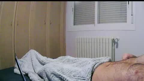 Snapshot of mrkurns chatting on January 1, 10:46 pm mrkurns online show from January 1, 10:46 pm