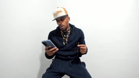 Snapshot of mromg007 chatting on December 20, 7:17 pm mromg007 online show from December 20, 7:17 pm