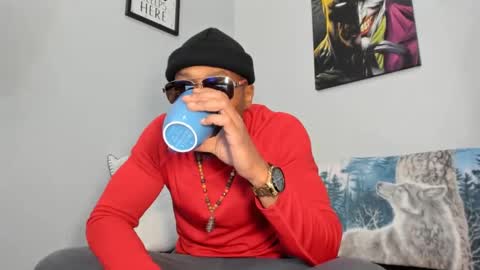 Snapshot of mromg007 chatting on March 5, 12:05 am mromg007 online show from March 5, 12:05 am