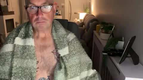 mtb1697 online show from September 28, 10:52 pm