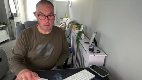 mtb1697 online show from October 4, 3:06 pm