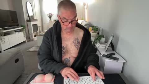 mtb1697 online show from October 2, 9:24 am