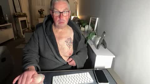 mtb1697 online show from March 11, 12:17 am