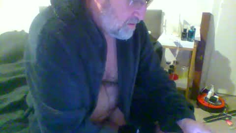 muff74 online show from December 4, 5:33 pm