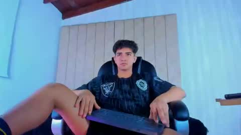 muichiro tokito1 online show from March 7, 4:12 am