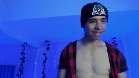 muscle scott online show from November 1, 4:22 pm