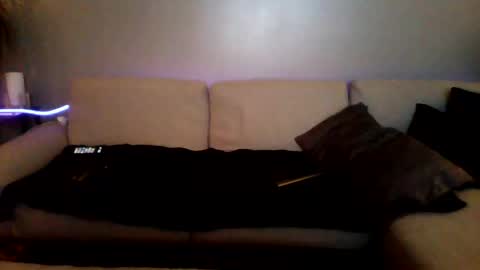 Snapshot of musclebigdd chatting on February 15, 1:22 am musclebigdd online show from February 15, 1:22 am