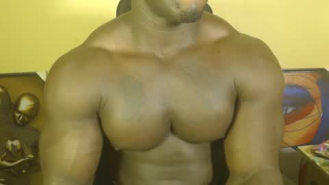Snapshot of musclegodsammy23 chatting on March 7, 11:47 pm musclegod23 online show from March 7, 11:47 pm
