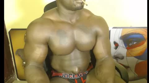 Snapshot of musclegodsammy23 chatting on February 26, 4:25 am musclegod23 online show from February 26, 4:25 am