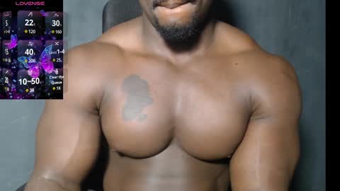 Snapshot of musclegodsammy23 chatting on December 4, 3:48 am musclegod23 online show from December 4, 3:48 am