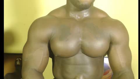 Snapshot of musclegodsammy23 chatting on February 27, 2:21 pm musclegod23 online show from February 27, 2:21 pm