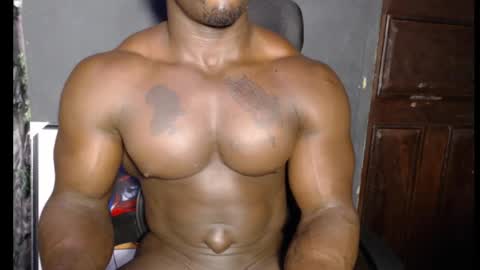 Snapshot of musclegodsammy23 chatting on January 28, 12:26 am musclegod23 online show from January 28, 12:26 am