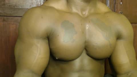 Snapshot of musclegodsammy23 chatting on September 22, 10:26 am musclegod23 online show from September 22, 10:26 am