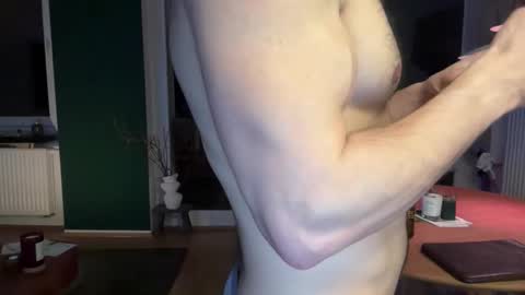 musclehair3 online show from March 4, 8:49 pm