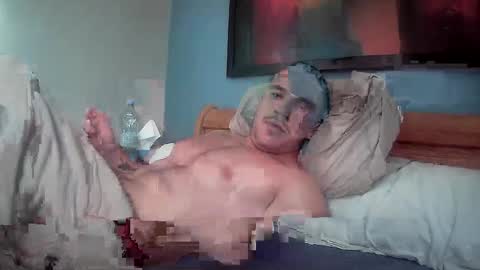 muscleshow00 online show from March 5, 7:38 am