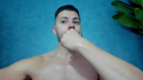 muscularmaster onlyfans online show from November 2, 9:52 pm