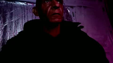 my432687 online show from May 17, 9:33 pm