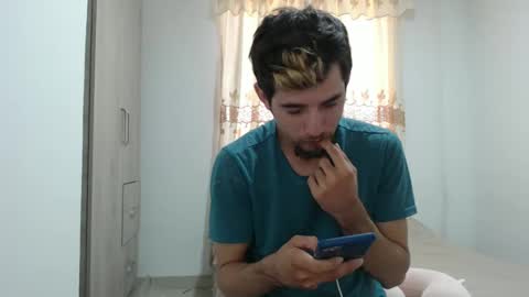 mike online show from December 24, 4:40 pm