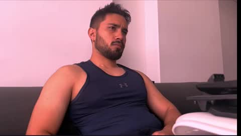 Hi Im Axel online show from January 5, 5:49 pm