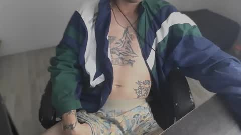 n0lly93 online show from May 8, 9:04 pm
