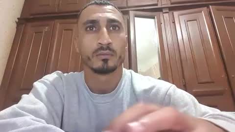 V online show from November 30, 4:53 pm