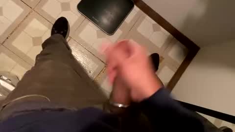 nairda2senoniuq online show from December 22, 8:03 pm