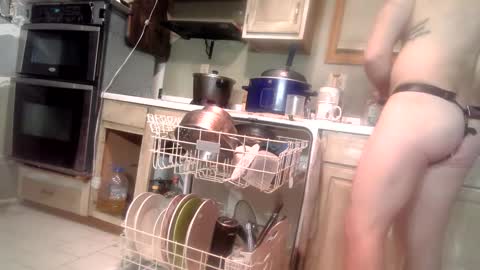 Snapshot of nakednate1780 chatting on January 24, 2:28 am nakednate1780 online show from January 24, 2:28 am