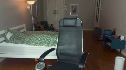 Georges online show from February 14, 3:15 pm