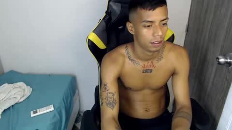 nando_col online show from October 18, 11:37 am